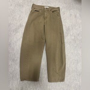 Abercrombie & Fitch Women’s Tan Barrel Jeans